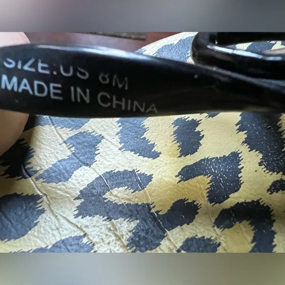 Kate Spade Nassau Flip Flops Size 8M - Picture 6 of 6